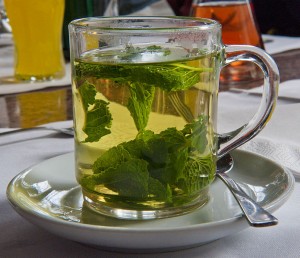 Photo of a glass of peppermint tea