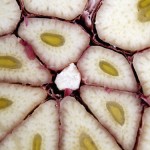Close up photo of garlic clove