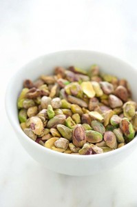 Photo of pistacihos in a bowl