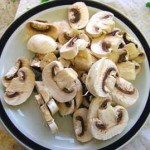 Photo of a plate of sliced mushrooms