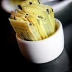 Photo of packets of artificial sweetener
