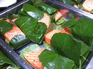 Photo of salmon baked in fig leaves