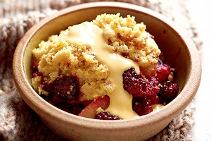 Photo of a blackberry and elderberry crumble