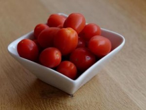 Photo of a bowl of cherry tomatoes